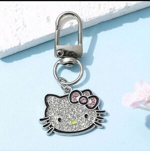 🆕️🐱 HELLO KITTY SMALL KEY CHAIN ORNAMENT 🐱